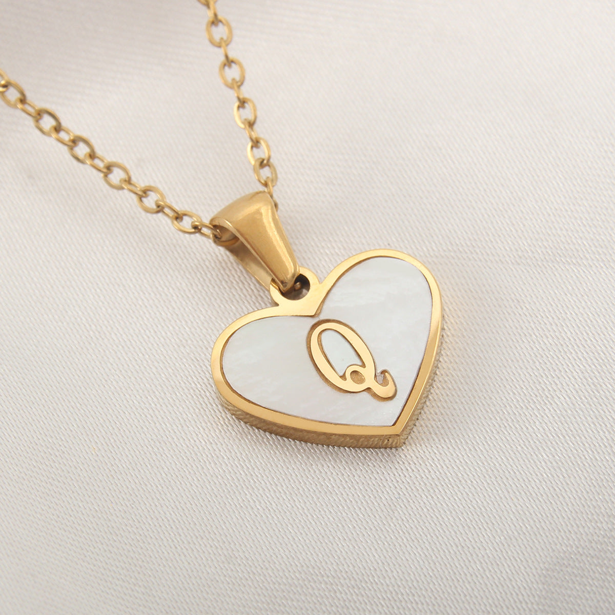 Initial Heart-shaped Necklace White Shell Love Clavicle Chain Fashion Personalized Necklace For Women Jewelry Valentine's Day